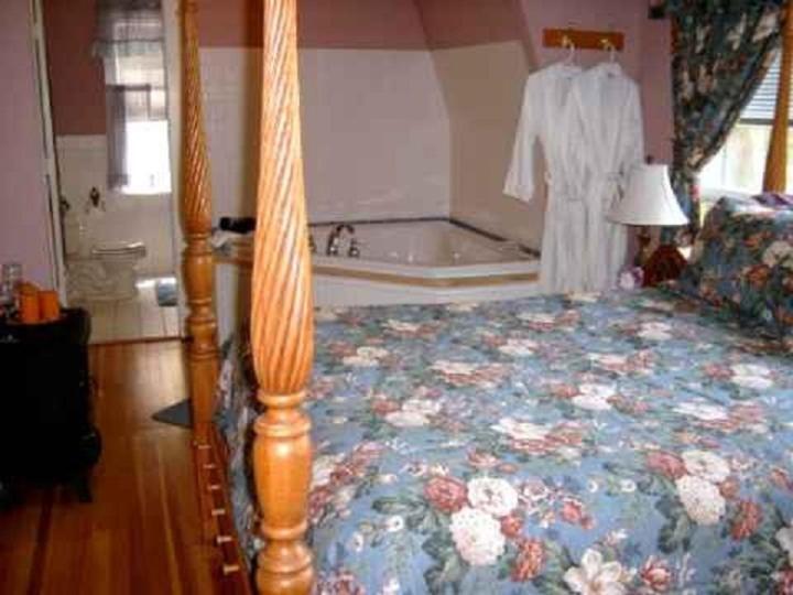 Brookview Manor Inn Canadensis Exterior foto